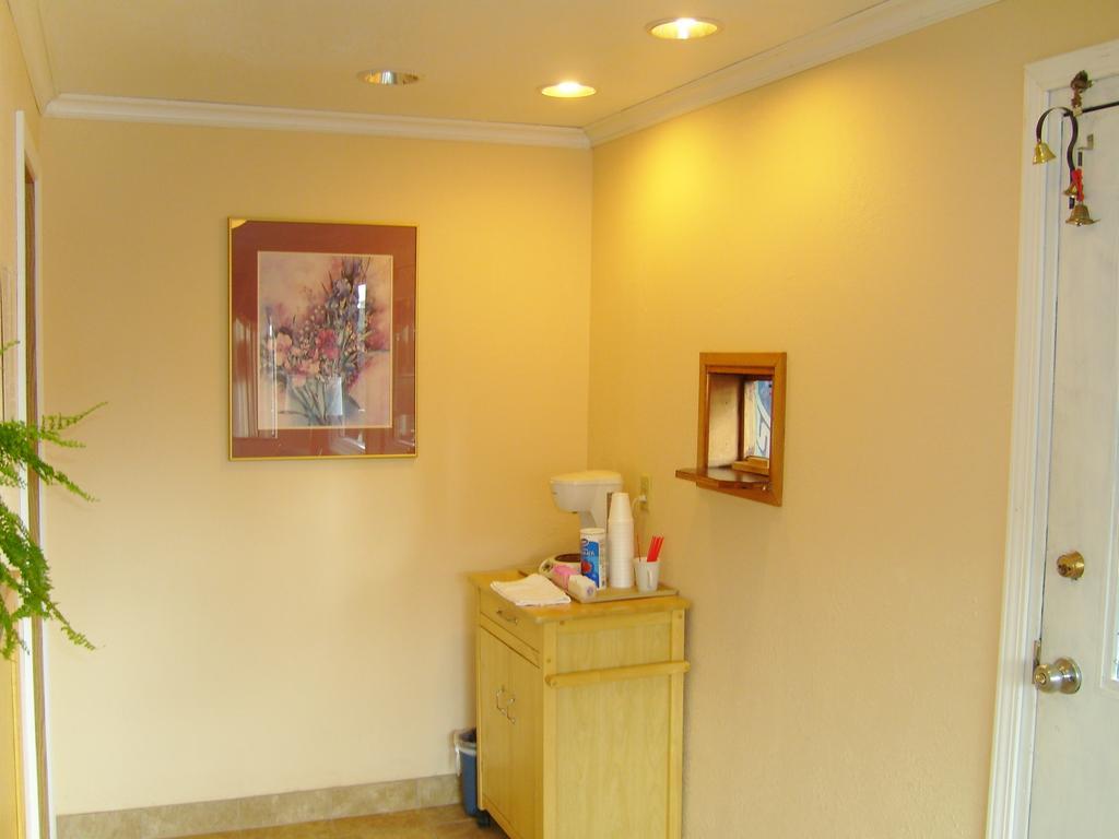 Stagecoach Inn Motel Molalla Esterno foto